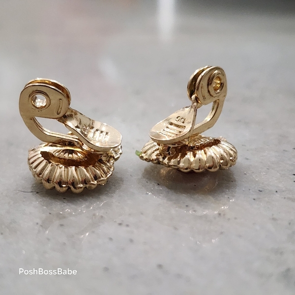 Vintage TJG Red Heart Clip-On Earrings | Gold Tone Beaded Border - Picture 2 of 9